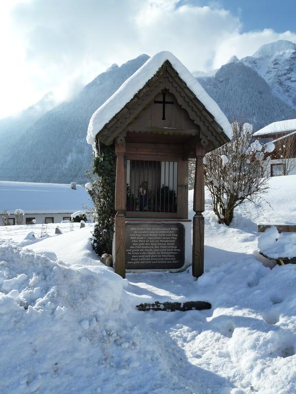 Pension Schoene Aussicht クヒル エクステリア 写真